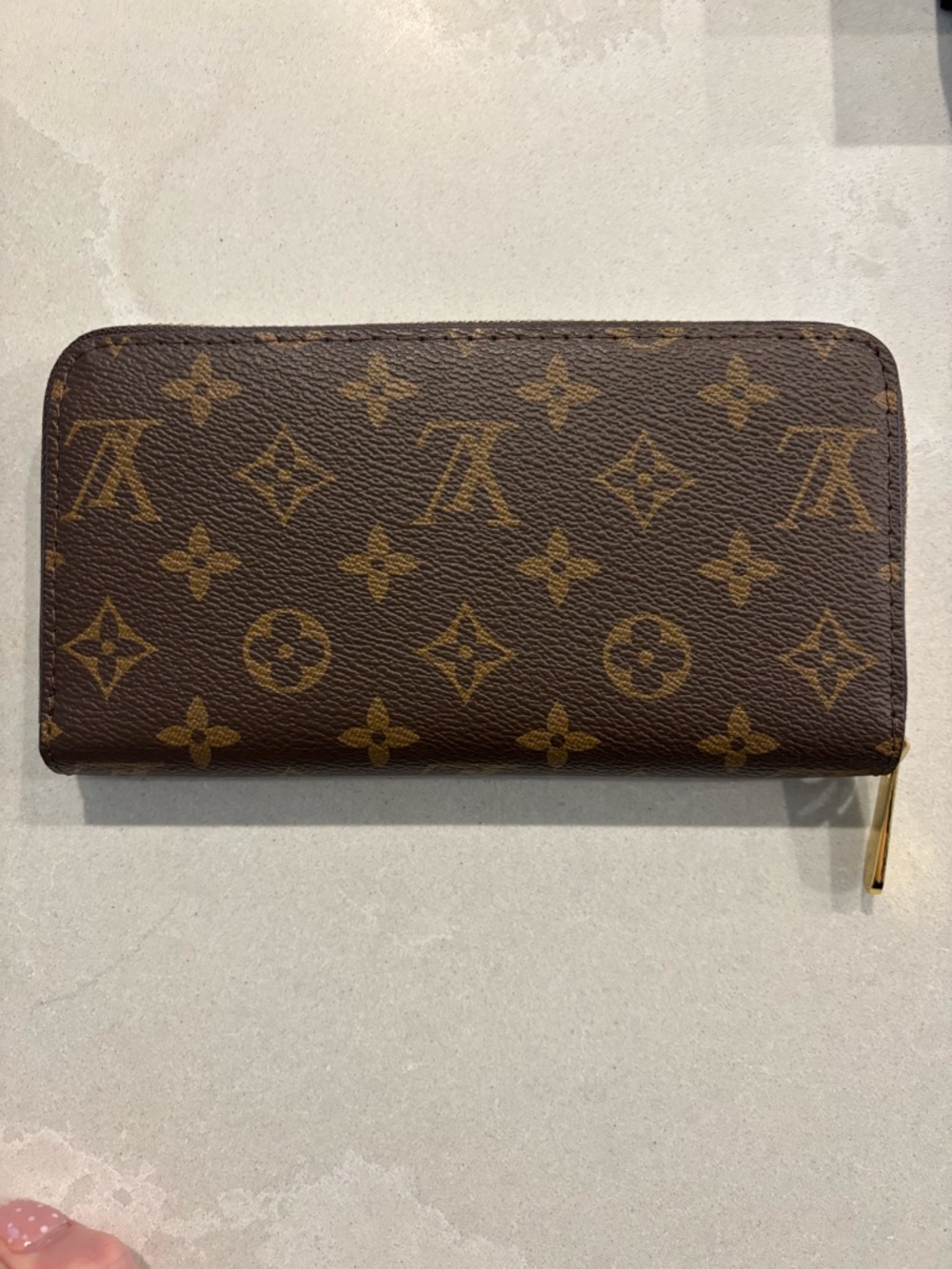 LV zippy wallet
